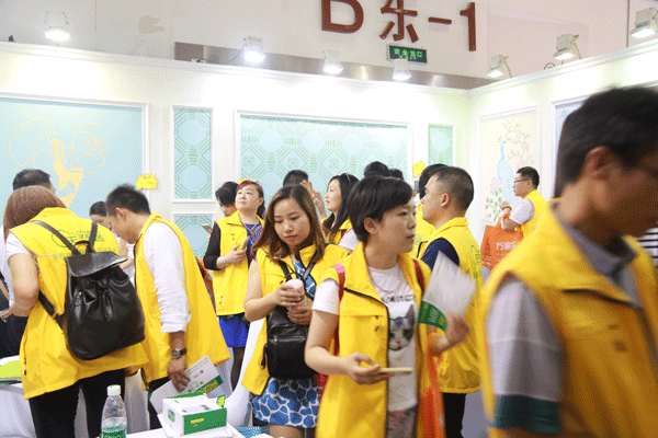 天然居硅藻泥第22期營銷培訓(xùn)圓滿結(jié)業(yè) 天然居硅藻泥第22期營銷培訓(xùn)圓滿結(jié)業(yè)